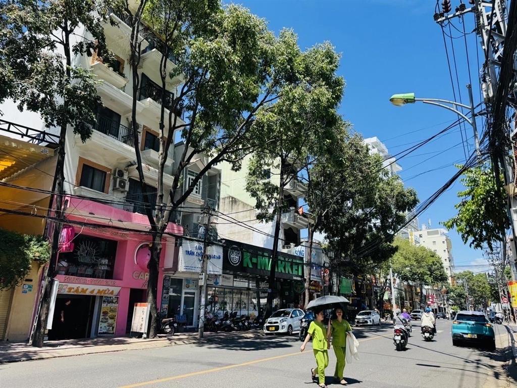 Bán lô đất khu phố tập trung khách du lịch, mặt tiền đường nguyễn thị minh khai, chỉ có 275tr/m2
