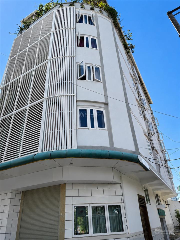 Bán căn nhà nghỉ cạnh biển mặt tiền đường thân nhân trung, phường bắc nha trang