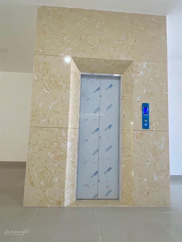 Bán nhà mới có thang máy giá chỉ xem giá đất, mặt tiền đường lớn kinh doanh, đường 2/4