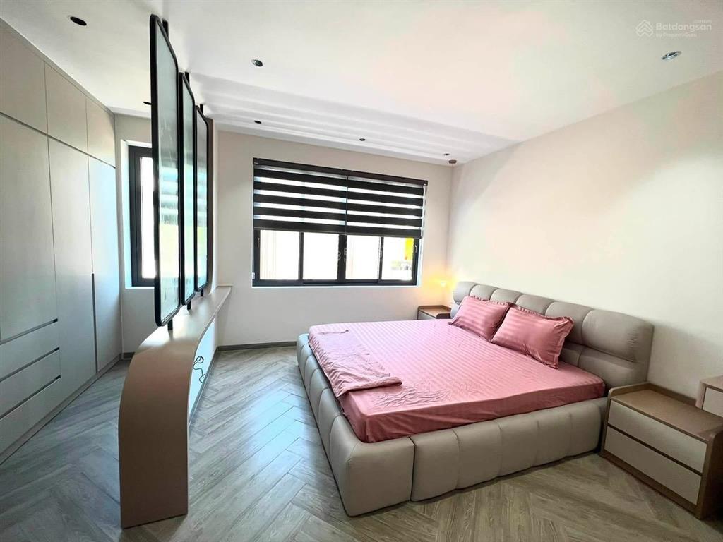 Bán căn nhà mới đầy đủ nội thất, sang trọng chỉ dọn vào ở, khu đô thị mỹ gia gói 5