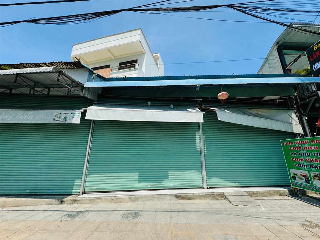 Cho thuê mặt bằng kinh doanh trực diện biển, mặt tiền đường phạm văn đồng gần bãi tắm hòn chồng
