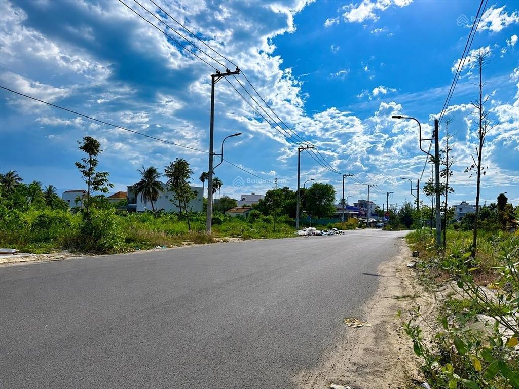 Bán lô đất lúa gần 1000m2 nằm đường nhựa số 12 ngay trong khu đô thị phú ân nam 2, diên an
