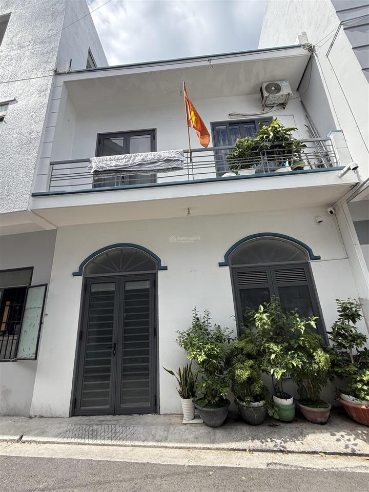Bán căn nhà hẻm ô tô thông thoáng chỉ có 2 tỷ 450tr, nằm trong khu at vĩnh hải gần bến xe phía bắc