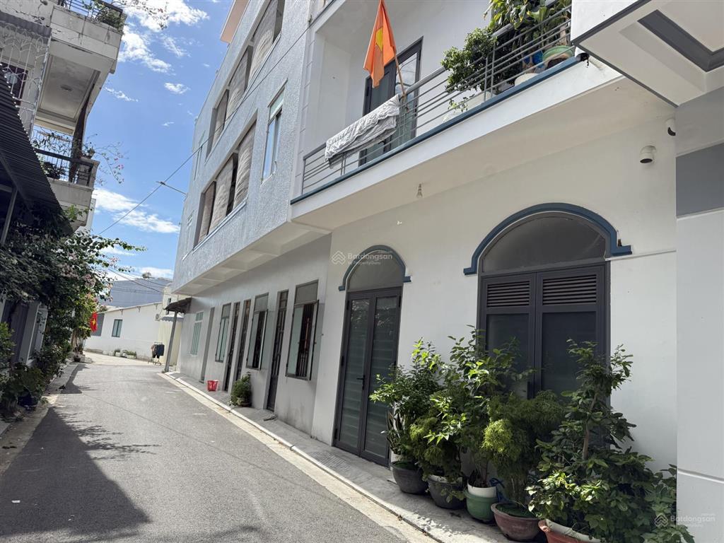 Bán căn nhà hẻm ô tô thông thoáng chỉ có 2 tỷ 450tr, nằm trong khu at vĩnh hải gần bến xe phía bắc