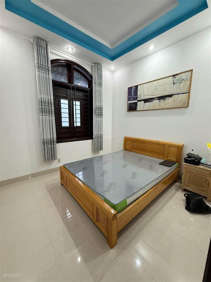 Bán nhà mới diện tích đất gần 200m2 rộng rãi, sân đậu oto, hẻm oto cầu dứa phú nông