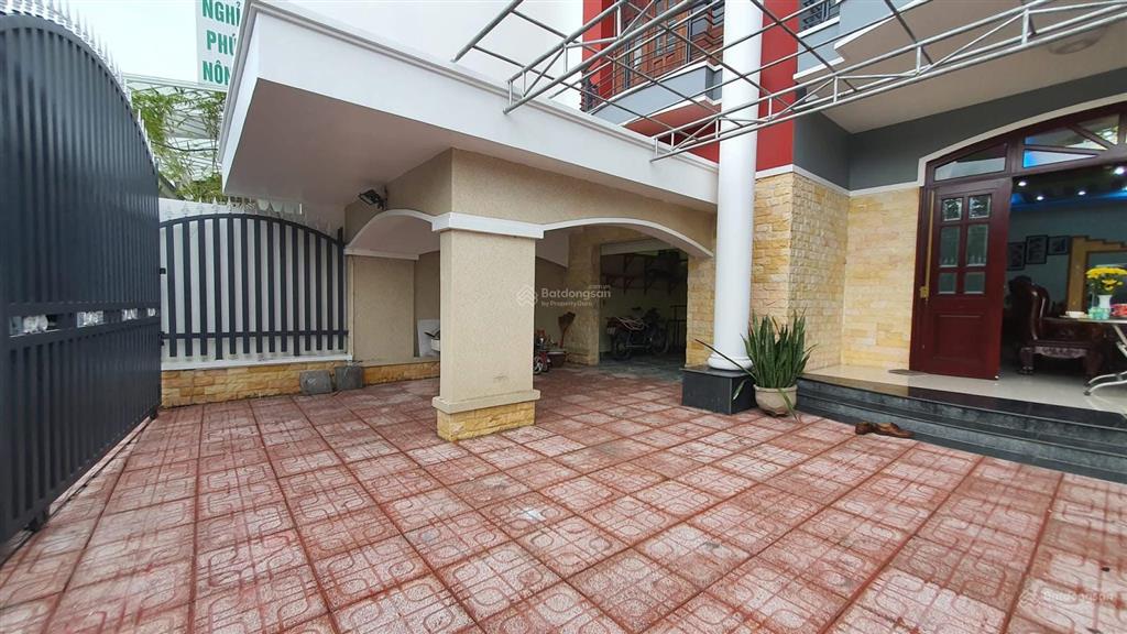 Bán nhà mới diện tích đất gần 200m2 rộng rãi, sân đậu oto, hẻm oto cầu dứa phú nông