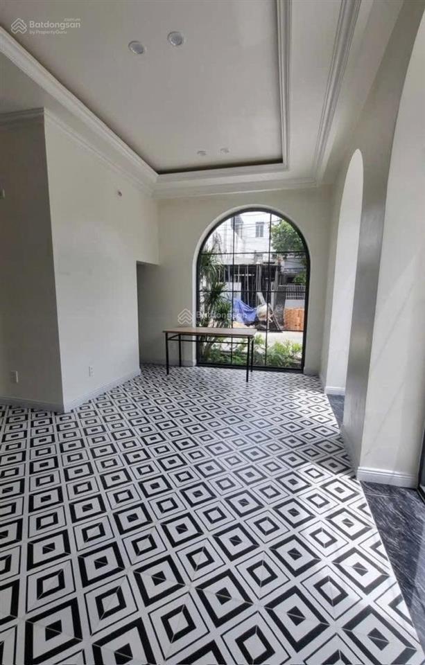 Cho thuê mặt bằng riêng biệt nhà mới thiết kế kinh doanh, góc 2 mặt tiền đường lý nam đế