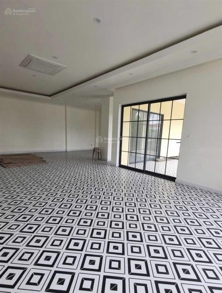 Cho thuê mặt bằng riêng biệt nhà mới thiết kế kinh doanh, góc 2 mặt tiền đường lý nam đế