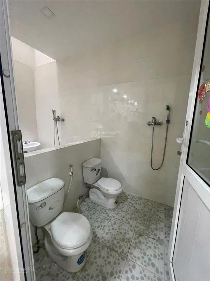 Bán tòa nhà diện tích sàn rộng, mặt tiền đường khu đô thị vcn phước hải