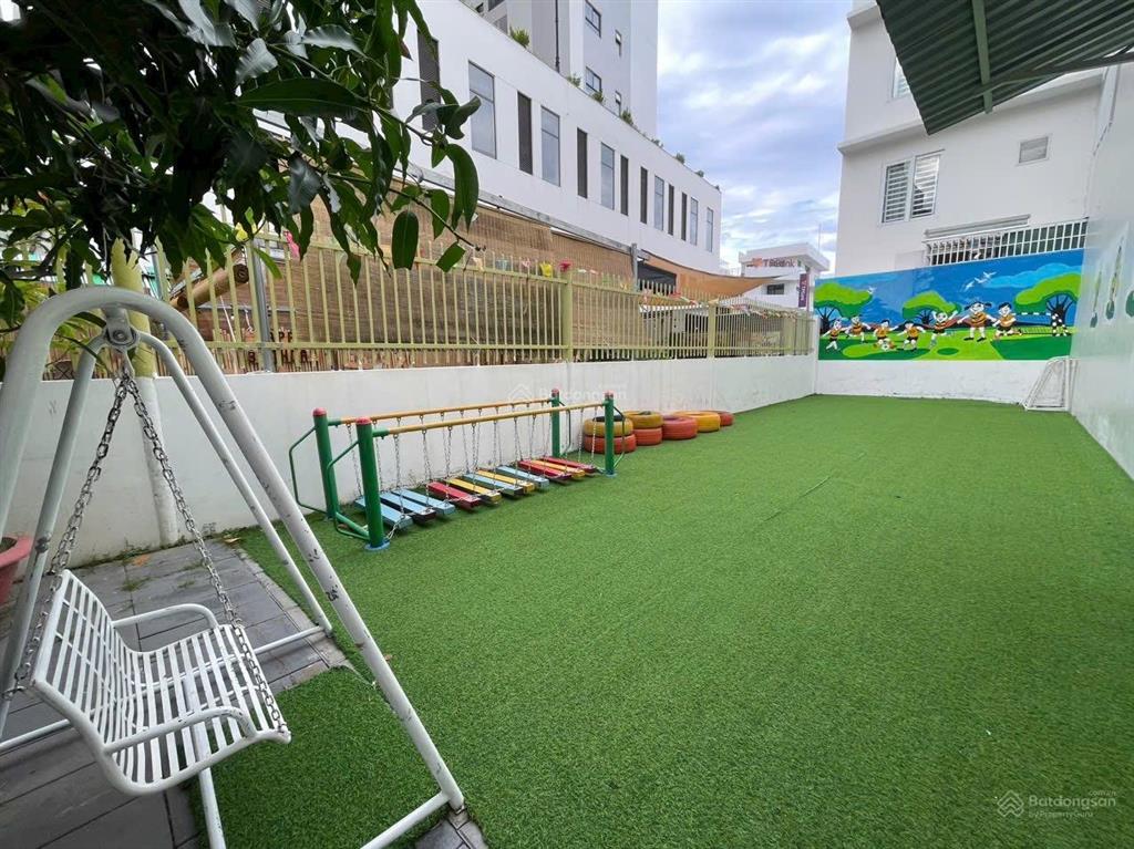 Bán tòa nhà diện tích sàn rộng, mặt tiền đường khu đô thị vcn phước hải