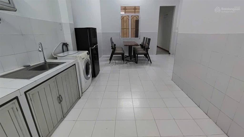 Giá rất tốt để khách mua ở trong trung tâm, nhà hẽm rộng 2.5m đường 23/10 cạnh bên siêu thị lotte