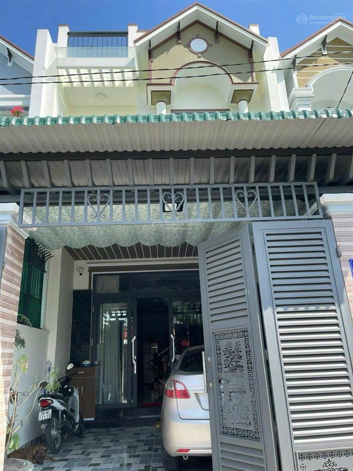 Nhà đẹp hẻm ô tô đường cây sung, tây nha trang, 92m², chỉ cách đường chính 70m