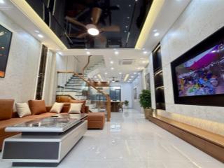 Nhà 3.5 tầng , xây mới full nội thất xịn xò , vị trí gần đại lộ võ nguyên giáp