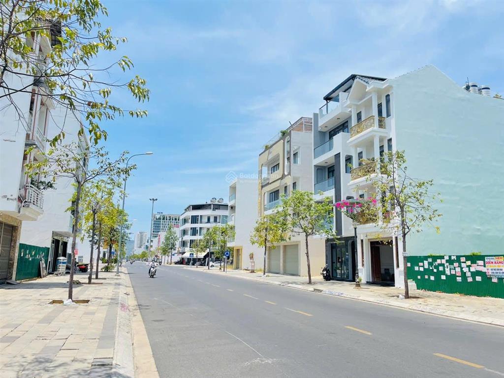 Vị trí đẹp, giá đầu tư, sở hữu ngay lô liền kề 120m2 đối diện lock bt, đường số 5 hướng đn sạch đep