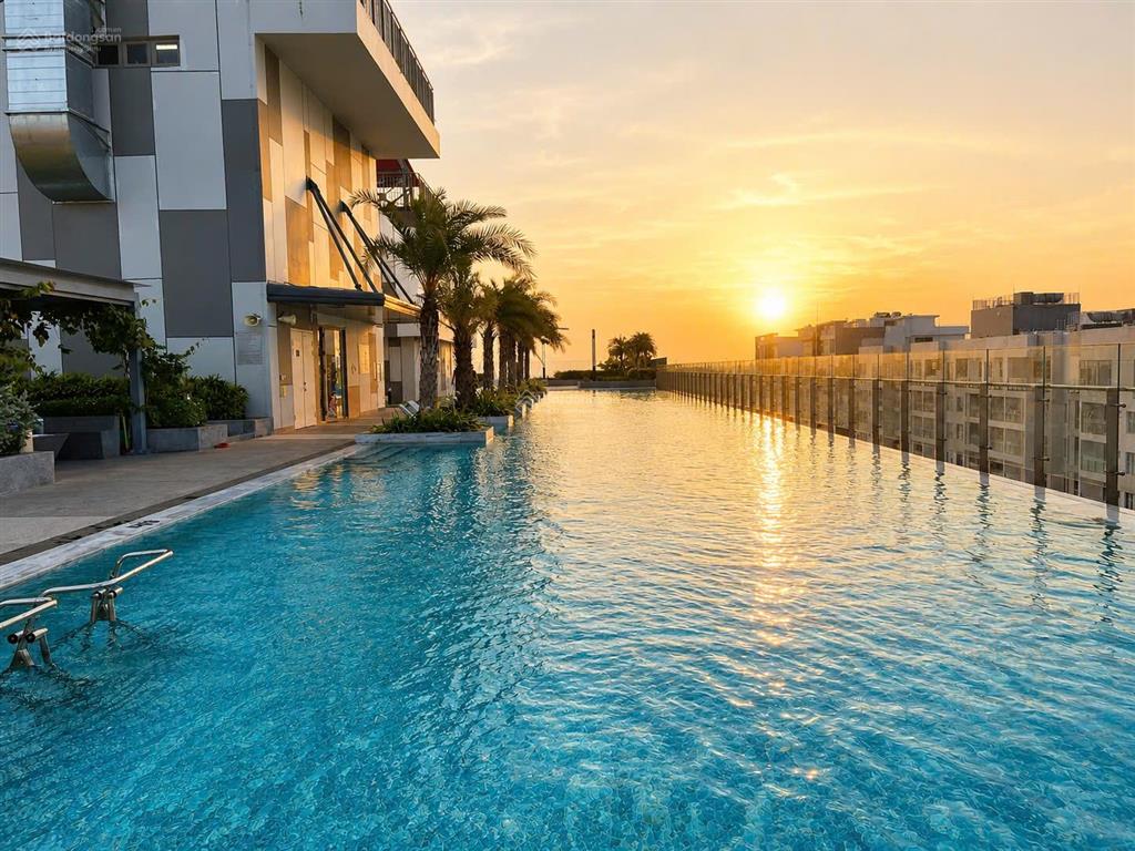 Chủ bán gấp 2pn2wc river panorama tầng cao view sông và quận 1 giá chỉ 4,450 tỉ.  0938 793 ***