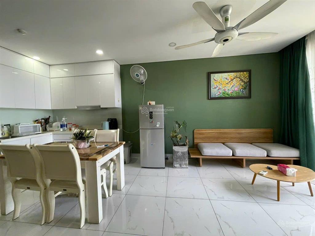 Bán gấp 2pn2wc, 66 m2, view đẹp, giá siêu hời chỉ 4.2 tỉ.  0938 890 ***