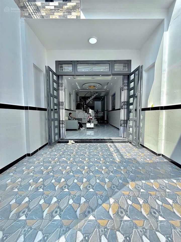 Nhà chính chủ gủi cần bán gấp thuộc phường tân chánh hiệp q12 dt 4 x 19m đúc 3 tấm giá 6ty200tr