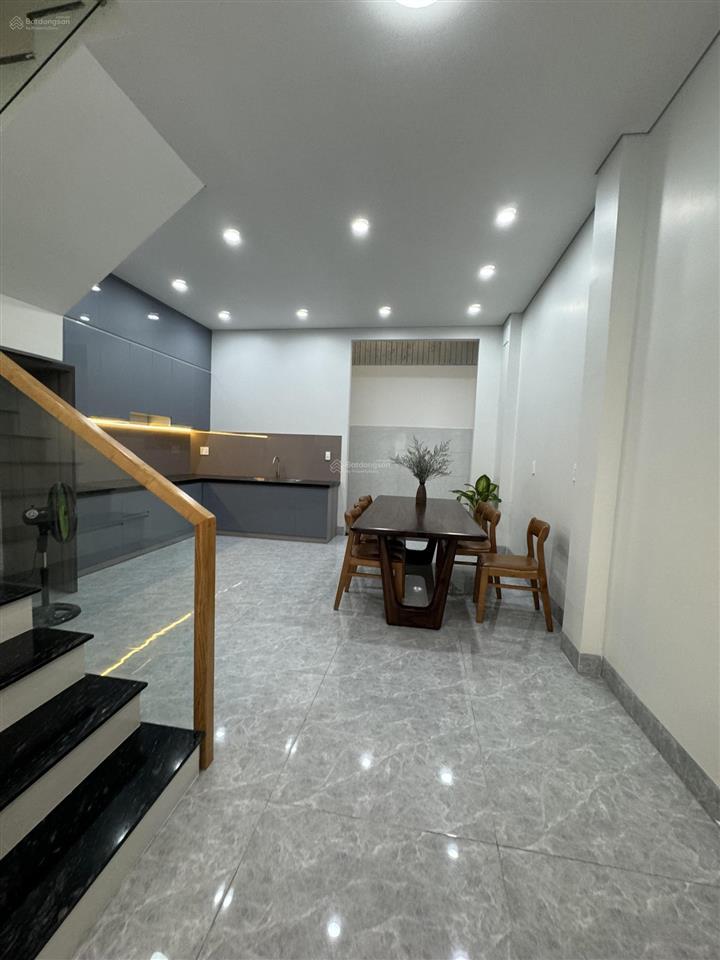 Nhà đẹp cần bán gấp thuộc phường đông hung thuận q12 dt 5 x 12m đúc 2 tấm giá bán 5ty450tr