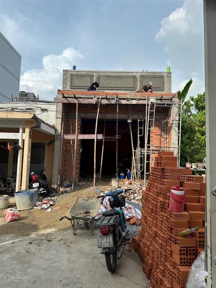 Nhà chính chủ gửi cần bán gấp thuộc phường 15 tân bình dt 5,2 x 30,4m giá bán 12 tỷ 500tr