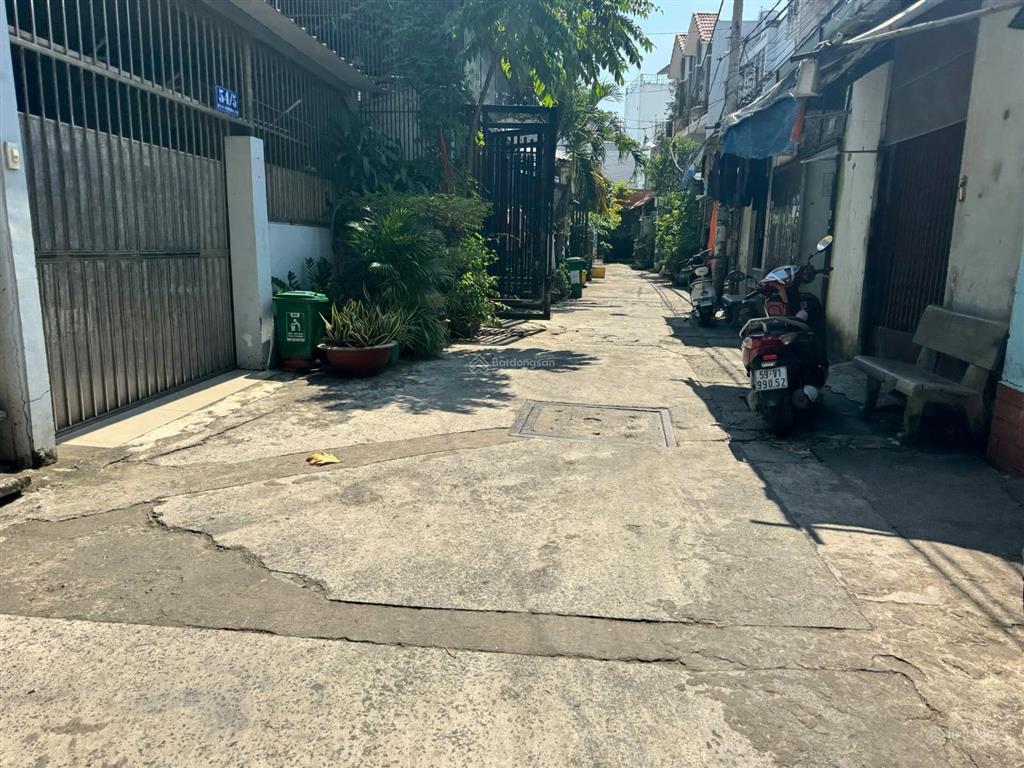 Dãy trọ chính chủ gửi cần bán gấp thuộc phường đông hưng thuận q12 dt 10 x 20m giá 10tỷ800tr