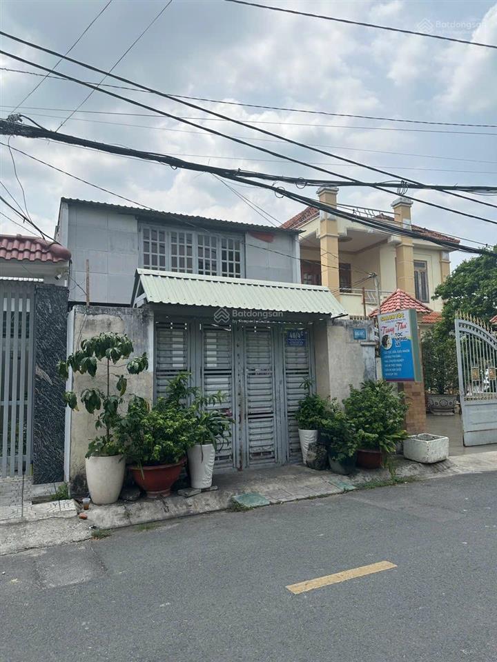 Nhà cấp 4 quang trung thị trấn hóc môn, dt 143m2