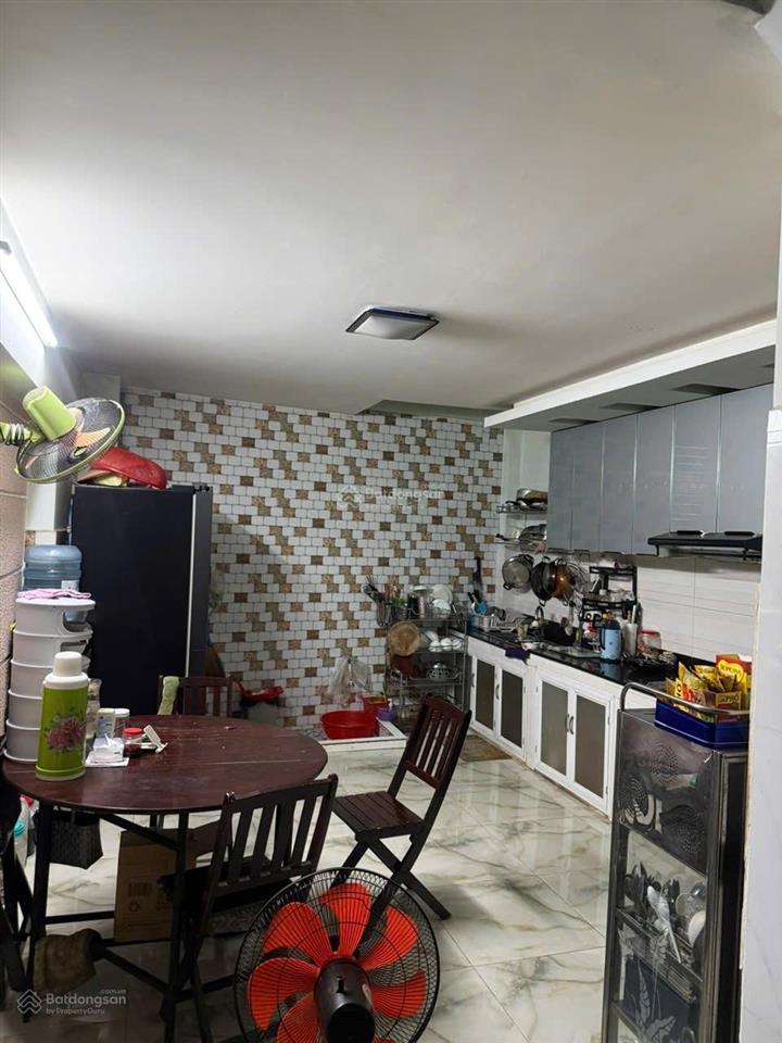 Nhà chính chủ gửi cần bán gấp thuộc phường 14 gò vấp dt 4 x 16m đúc 3,5 tấm giá bán 6ty300tr