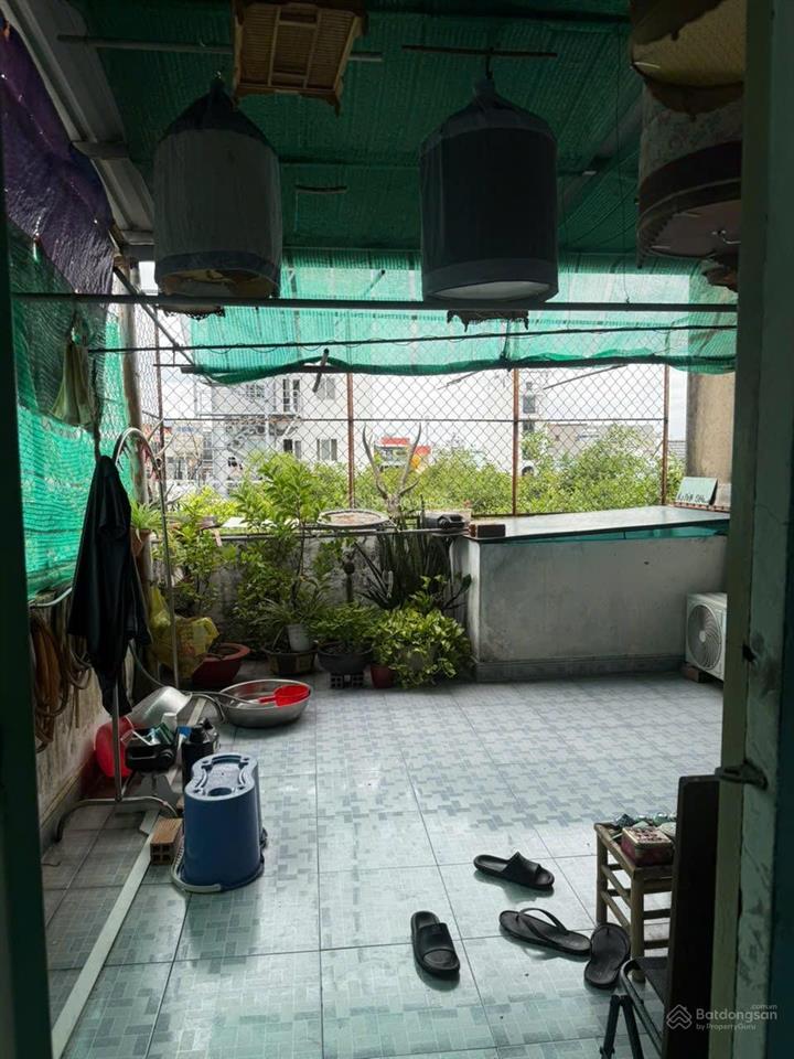 Nhà chính chủ gửi cần bán gấp thuộc phường 14 gò vấp dt 4 x 16m đúc 3,5 tấm giá bán 6ty300tr
