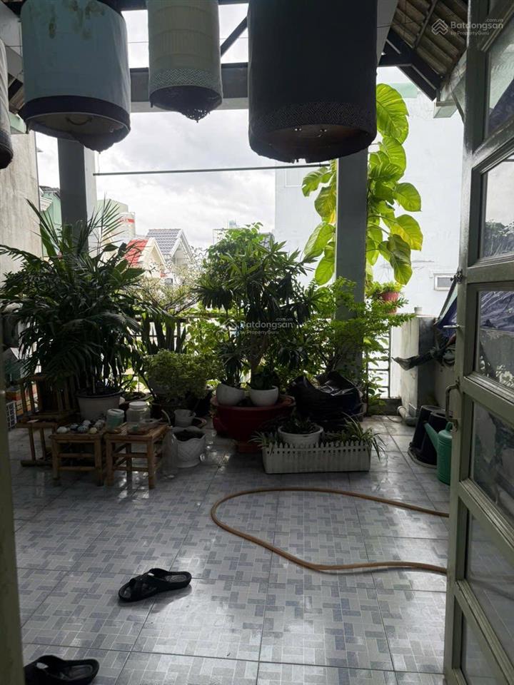 Nhà chính chủ gửi cần bán gấp thuộc phường 14 gò vấp dt 4 x 16m đúc 3,5 tấm giá bán 6ty300tr