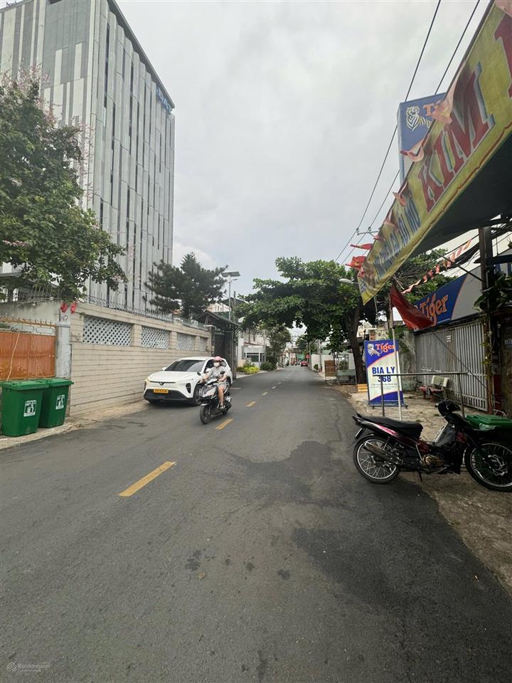 Nhà chính chủ gửi cần bán gấp thuộc phường đông hưng thuận q12, dt