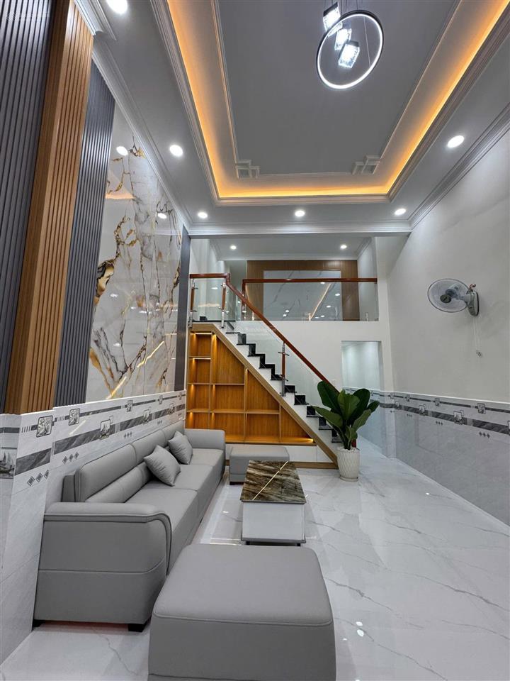 Nhà chính chủ gủi cần bán gấp thuộc phường tân chánh hiệp q12 dt 4 x 20m giá bán  5ty900tr