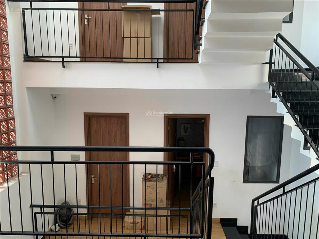 Mặt tiền cần bán gấp thuộc phường đông hưng thuận q12 dt 10 x 18m đúc 3 tấm giá bán 13 tỷ 500tr
