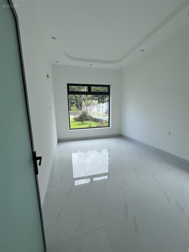 Bán villa ven đà lạt giá 3,8 tỷ/613m2 sổ hồng nhà hoàn thiện