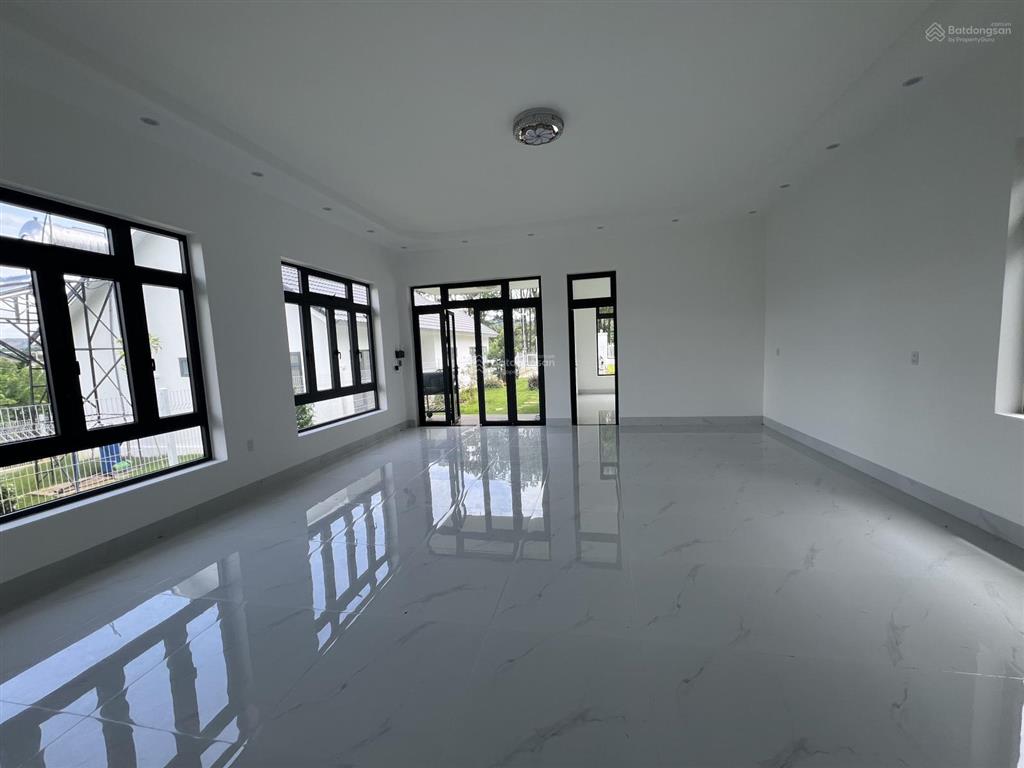 Bán villa ven đà lạt giá 3,8 tỷ/613m2 sổ hồng nhà hoàn thiện