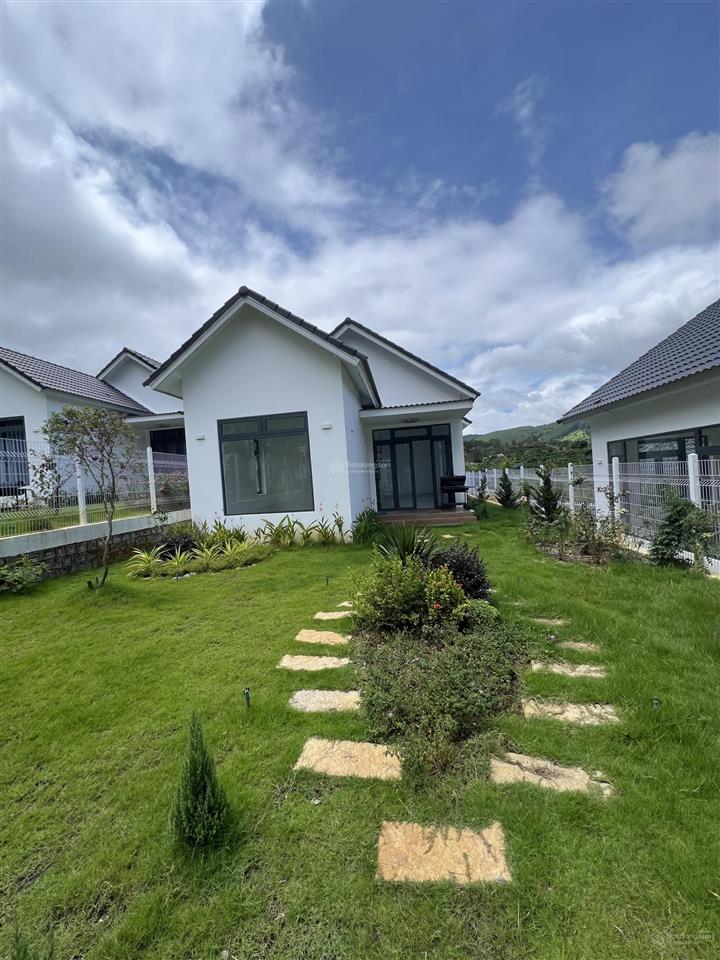 Bán villa ven đà lạt giá 3,8 tỷ/613m2 sổ hồng nhà hoàn thiện
