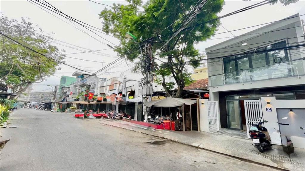 Bán nhà đường vạn hoà mặt tiền kinh doanh chợ đầm, gần biển.  0905 211 ***