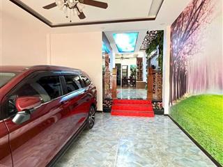 Chuyển nhượng nhà 3 tầng đẹp nội thất xịn có thang máy nằm gần công viên kđt hà quang giá tốt