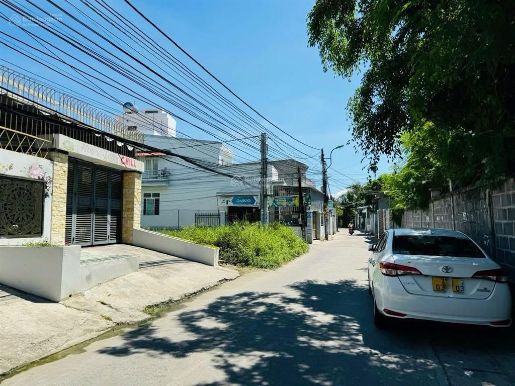 Bán nhà đẹp 3 tầng đường chính xóm chiếu rộng 7m có sân rộng kinh doanh sổ hồng hoàn công