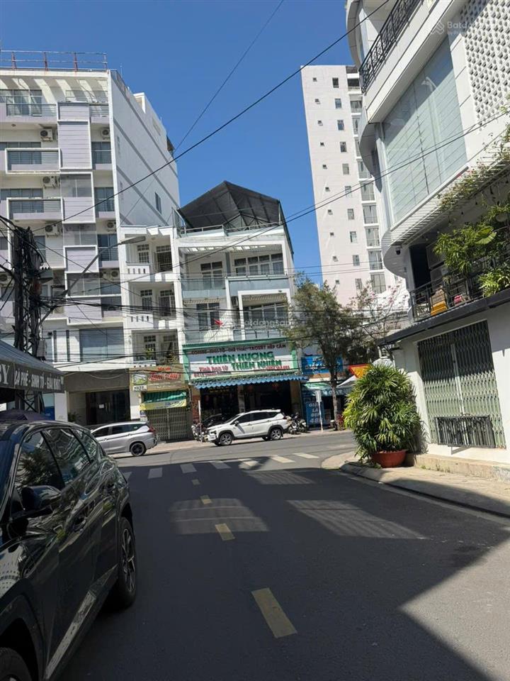 Bán nhà mặt tiền đường trần quốc toản, phường nha trang. 3 tầng, 115.6m2, ngang hơn 6m, 100tr/m2