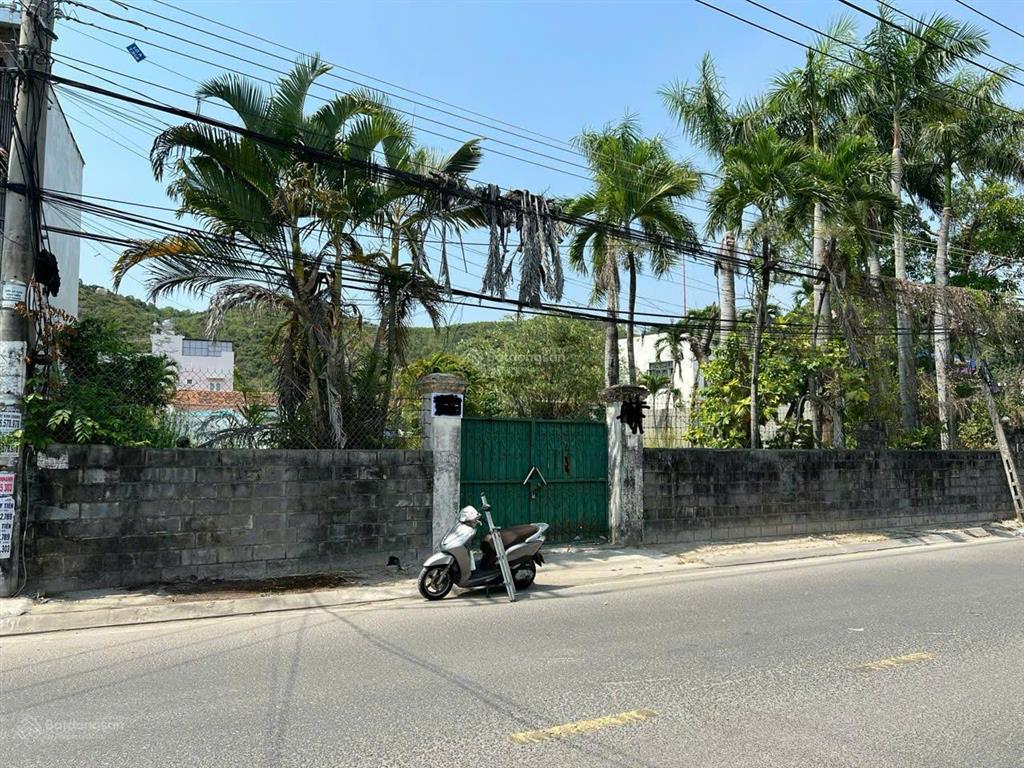 Bán đất mặt tiền đường nguyễn khuyến, phường bắc nha trang  diện tích lớn, giá tốt, vị trí đẹp