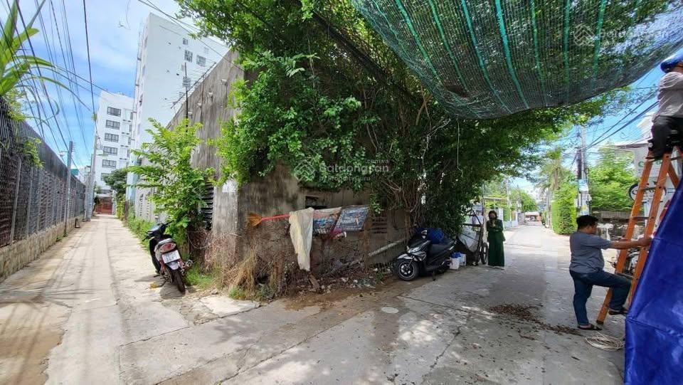 Bán nhà đường nhà thờ, vĩnh hải, nha trang tặng dãy nhà trọ 22 phòng thu nhập 30tr/tháng, gần biển
