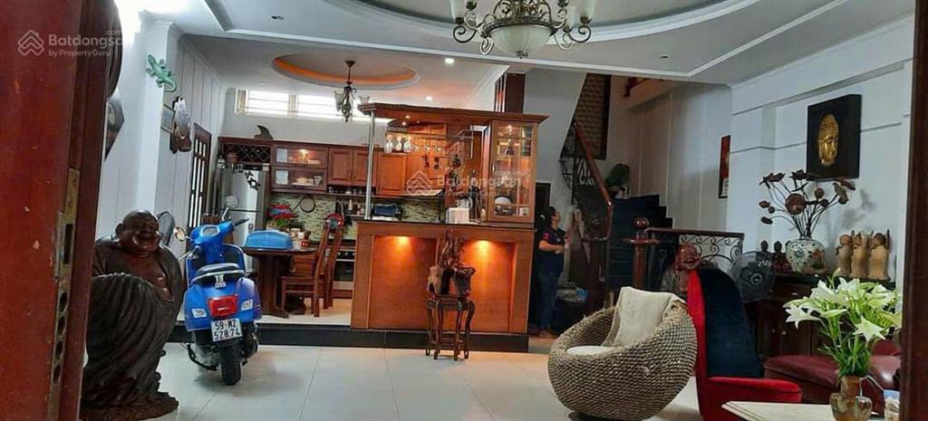 Bán nhà 13/4 trần quý phường 4 quận 11