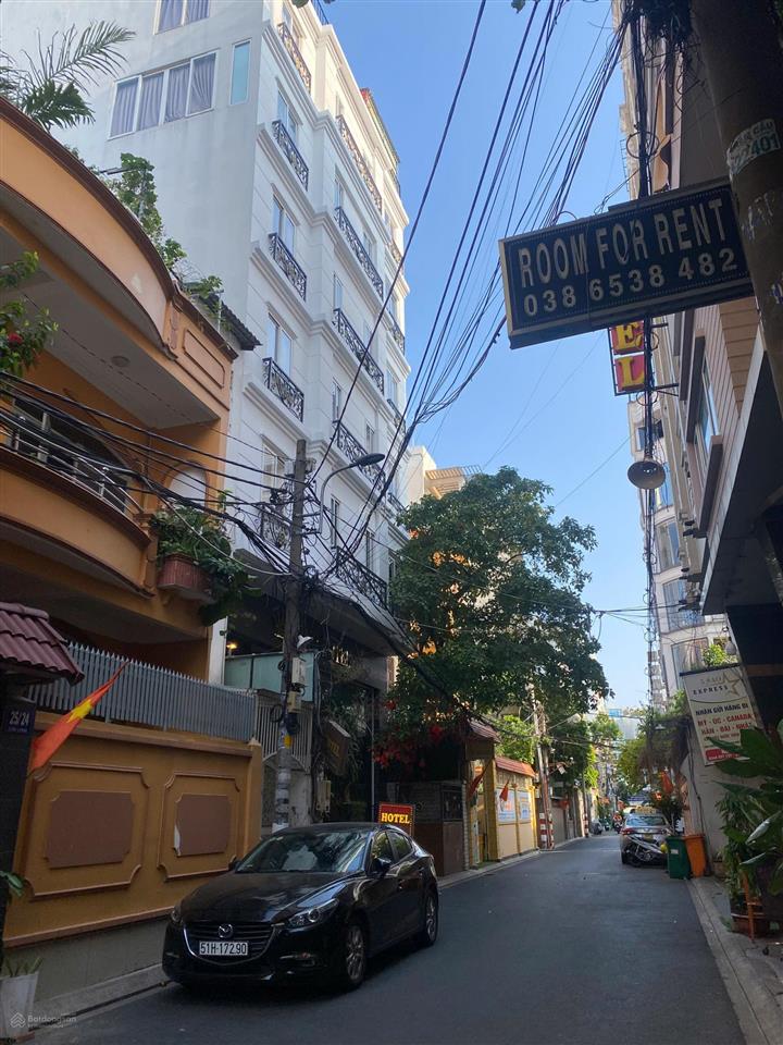 Bán khách sạn 35 phòng đường cửu long, phường 2, quận tân bình.