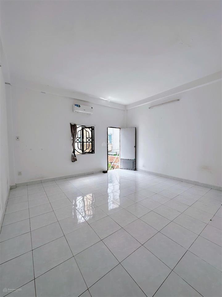 Cho thuê phòng 30m2 chế lan viên, tân phú