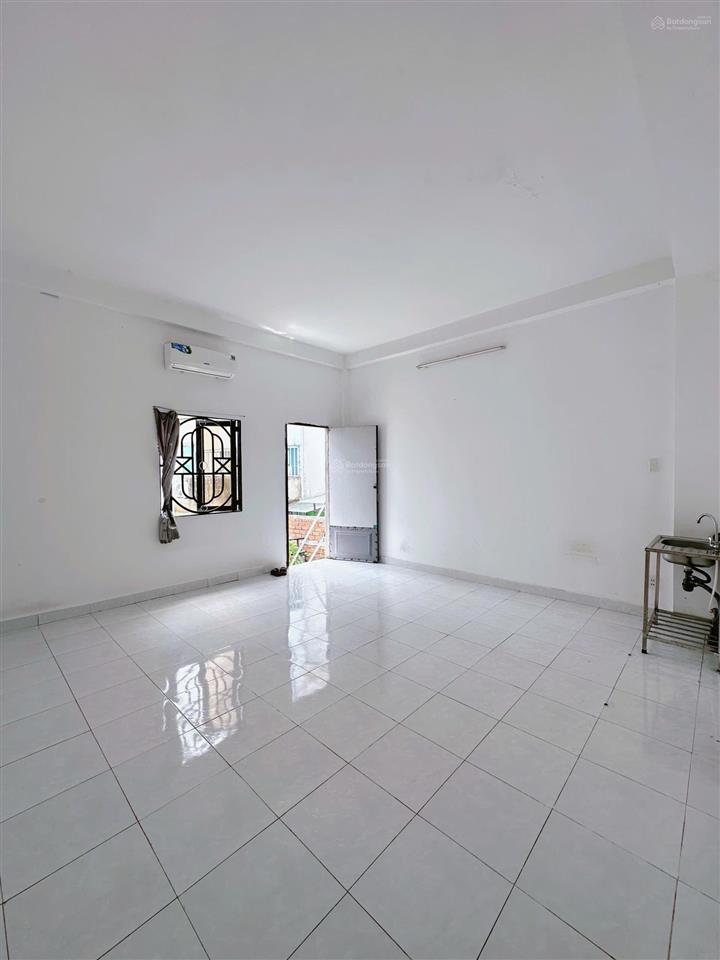Cho thuê phòng 30m2 chế lan viên, tân phú