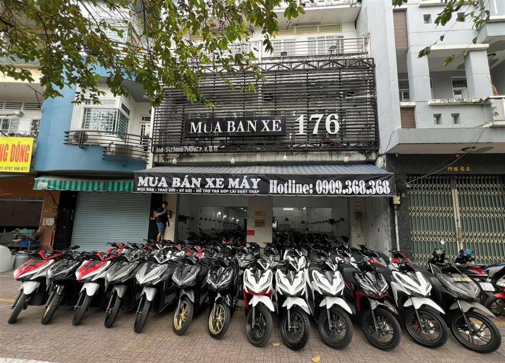 Cho thuê nhà mặt tiền 16x18m 2 lầu đường hoa phường 2 quận phú nhuận
