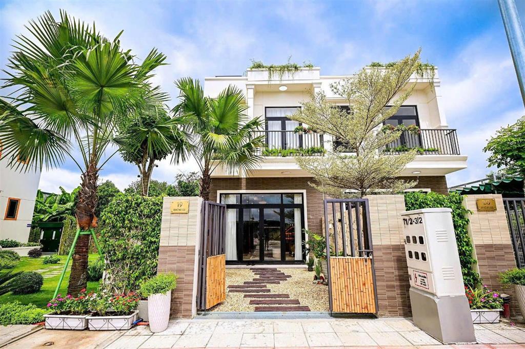 Nhà phố xây sẵn gần kcn vsip 3 giá chỉ từ 2 tỷ 850, diện tích 5x14, thiết kế 1 trệt 1 lầu, shr