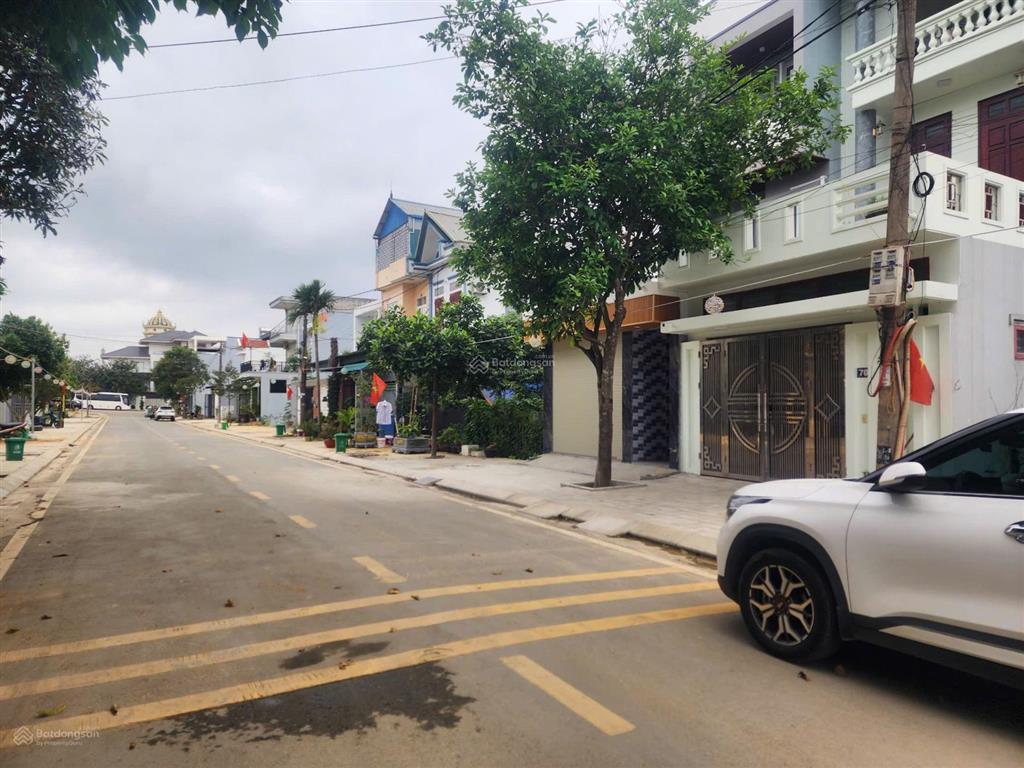 Bán đất mặt đường lê lợi phường tam điệp tp ninh bình. dt 100m2 (mt 5m). giá 2.8tỷ.  0943 085 ***