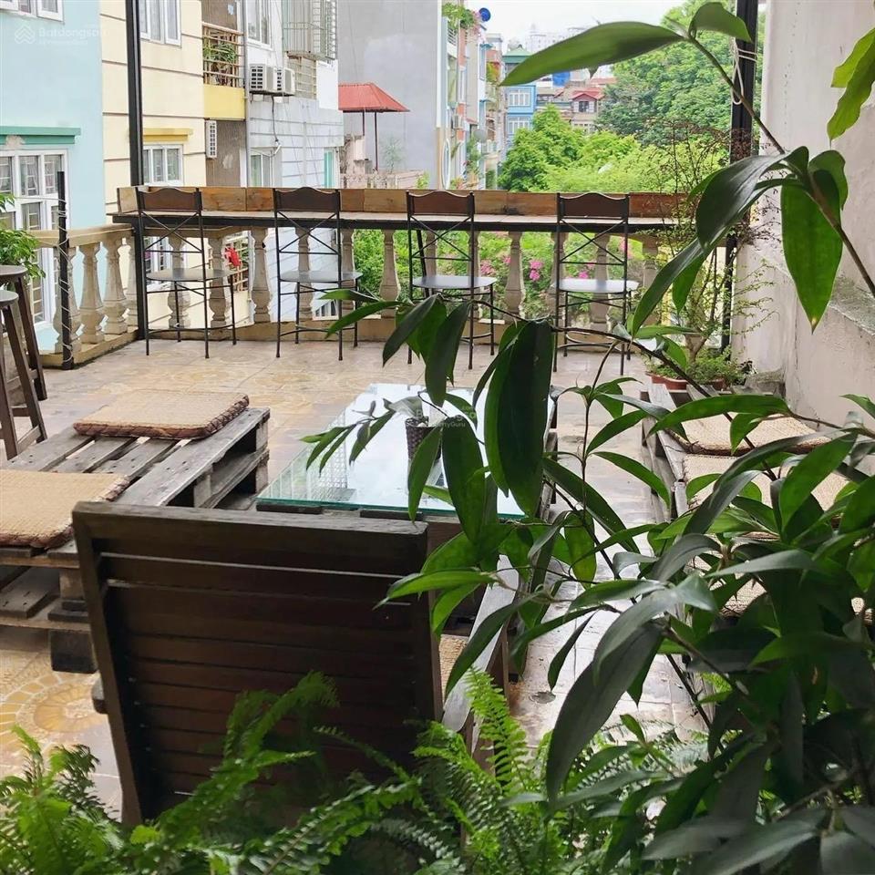 Cho thuê nhà 3 tầng 2 mặt thoáng phố vũ tông phan. dt 41m2(mt 3.5m). giá 12tr.  0943 085 ***