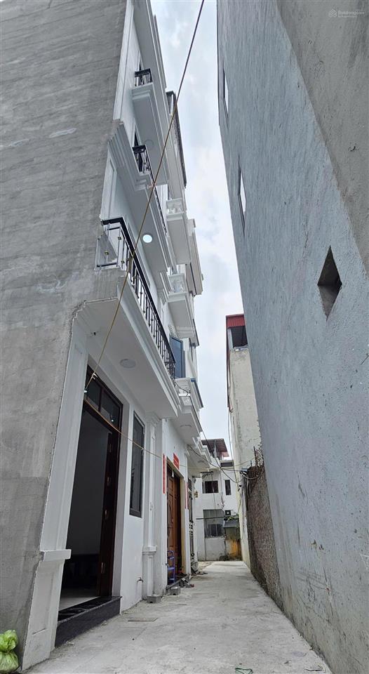 Bán nhà giá rẻ vị trí đẹp ở thị trấn phùng, đan phượng.  0962 131 ***