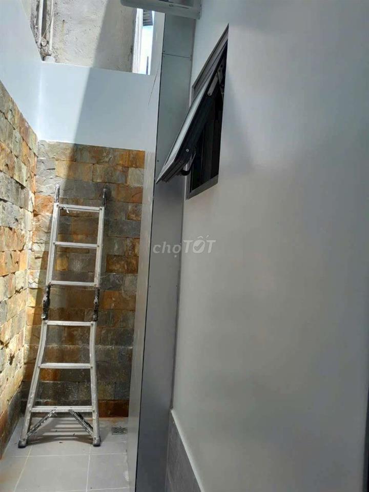 Cho thuê nhà nguyên căn hẻm Hoàng Diệu, Phú Nhuận